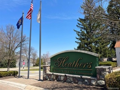 Lake Condo For Sale in Bloomfield Hills, Michigan
