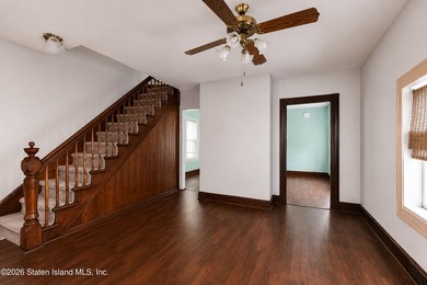 Detached under 500k is almost impossible to find ! Dont miss - photo 5