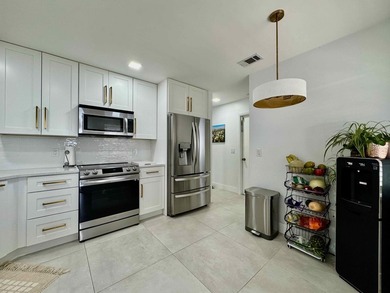 Come and see this 3-bedroom, 2-bathroom single-family home - photo 6