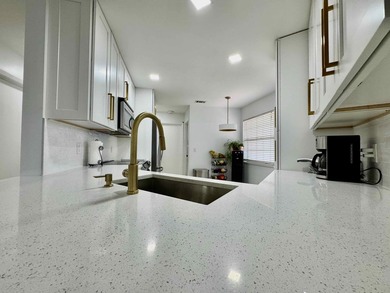 Come and see this 3-bedroom, 2-bathroom single-family home - photo 7