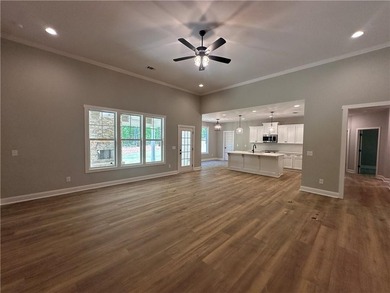 If you're looking for a brand new, one-level home on a large lot - photo 4