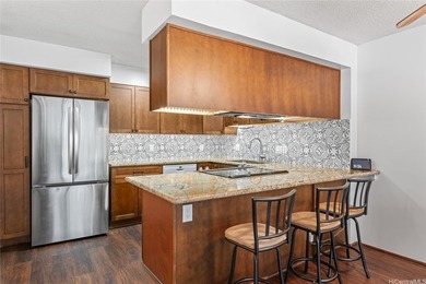 Price Change! RARE 3-bedroom, Upgraded 2-full bath, PET FRIENDLY - photo 5