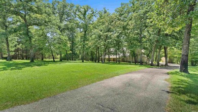 9152 SAFARI BLUFF LARUE, TX 75770. Experience the best of East - photo 48