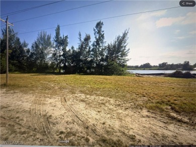 Lake Lot For Sale in Cape Coral, Florida