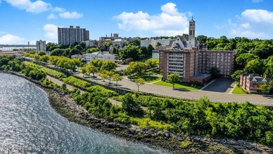 One of the most unique opportunities on Staten Island's North - photo 2
