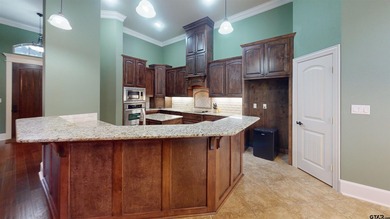 Welcome to this beautiful 3-bedroom, 2-bathroom home with a - photo 10
