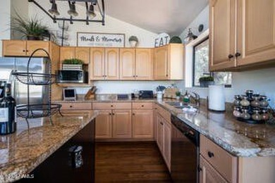 Welcome to your Cabin dream home. Great investment. This home is - photo 7