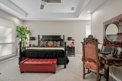 Absolutely stunning, fully updated home in the exclusive - photo 15