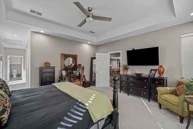 Absolutely stunning, fully updated home in the exclusive - photo 16