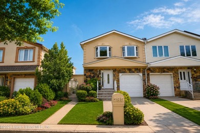 Just move right in! This one family semi-attached home in Great - photo 3