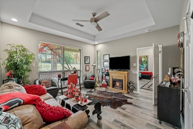 Absolutely stunning, fully updated home in the exclusive - photo 24