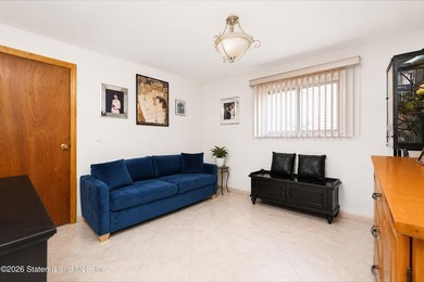 Just move right in! This one family semi-attached home in Great - photo 7
