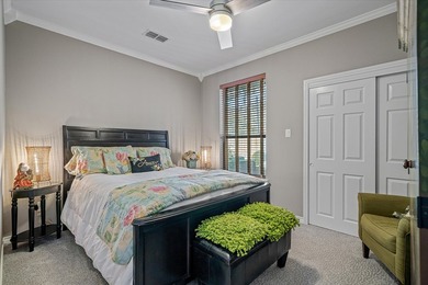 Absolutely stunning, fully updated home in the exclusive - photo 28