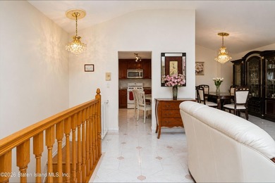 Just move right in! This one family semi-attached home in Great - photo 8