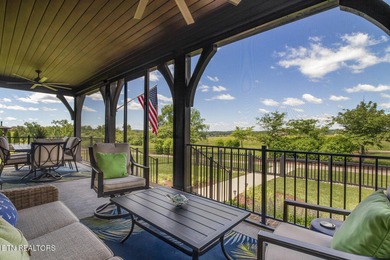 Don't miss your chance to own this stunning, better-than-new - photo 9