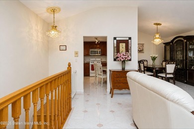 Just move right in! This one family semi-attached home in Great - photo 9