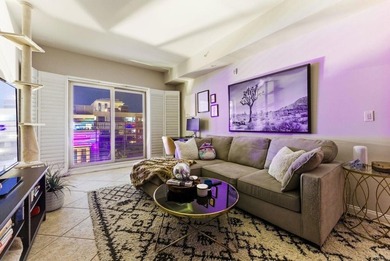 Perched above the Gaslamp Quarter, this fifth floor 1-bed - photo 6