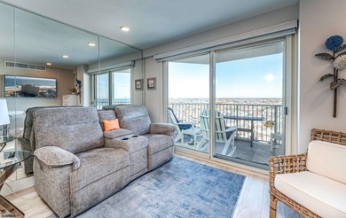 Welcome to Gardens Plaza. This 1 bedroom, 1 bath, 567 Sq Foot