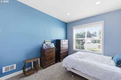 Gorgeous four-bedroom, two-bath home filled with natural light - photo 22