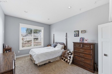 Gorgeous four-bedroom, two-bath home filled with natural light - photo 24