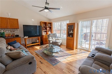 Very Nice Well Maintained Split Foyer on Full 1 Acre Corner - photo 9