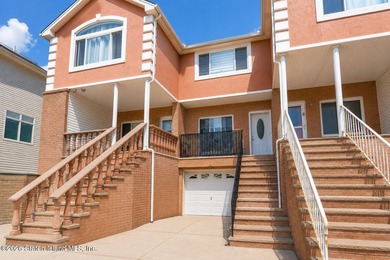 Welcome to 322 Liberty Avenue! This large and beautifully - photo 2