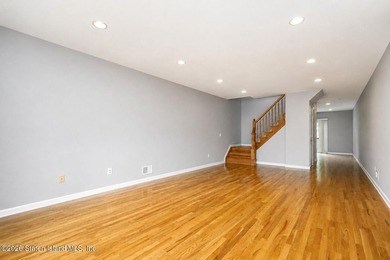 Welcome to 322 Liberty Avenue! This large and beautifully - photo 9