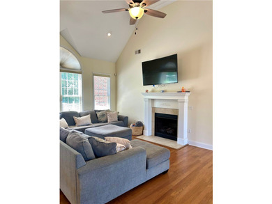 Welcome home to everything you could want-and more! This - photo 3