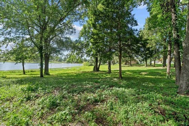 Amazing opportunity to own a rare piece of Waterfront property - photo 6