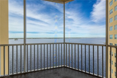 Caloosahatchee River Condo For Sale in Fort Myers Florida