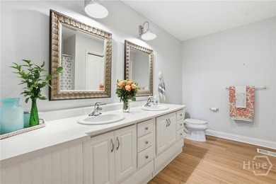 Fantastic 3 bedroom and 3 bathroom home with magnificent views - photo 12