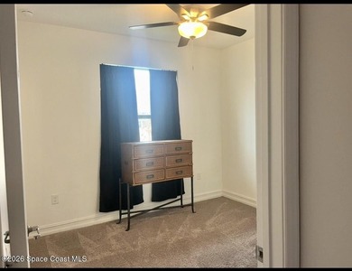 Shows like NEW very desirable 3 bedroom 2.5 bathroom spacious - photo 12