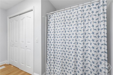 Fantastic 3 bedroom and 3 bathroom home with magnificent views - photo 13