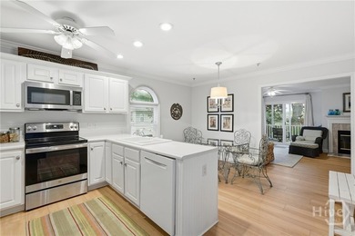 Fantastic 3 bedroom and 3 bathroom home with magnificent views - photo 15
