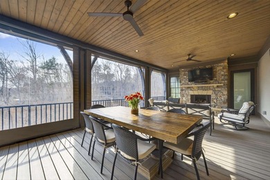 Welcome to this beautiful custom-built, 4-bedroom, 4.5-bath lake - photo 27