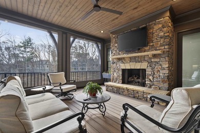 Welcome to this beautiful custom-built, 4-bedroom, 4.5-bath lake - photo 28