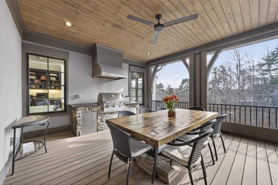 Welcome to this beautiful custom-built, 4-bedroom, 4.5-bath lake - photo 29