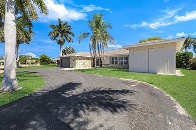 Charming, bright, and airy, this beautifully updated 3 bedroom - photo 37