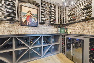 Welcome to this beautiful custom-built, 4-bedroom, 4.5-bath lake - photo 40