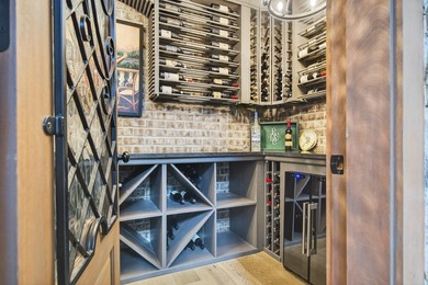 Welcome to this beautiful custom-built, 4-bedroom, 4.5-bath lake - photo 41