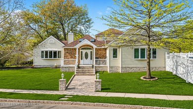 Welcome to 274 Retford Avenue! This beautiful broadside ranch is - photo 1