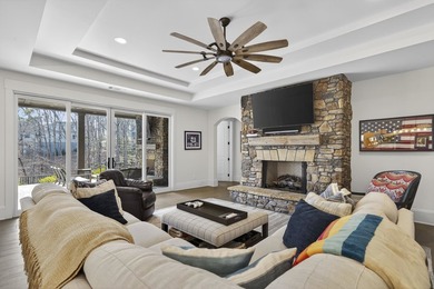 Welcome to this beautiful custom-built, 4-bedroom, 4.5-bath lake - photo 45