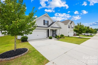 Welcome to this well-kept 2021 Stanley Martin Hazelwood home - photo 3