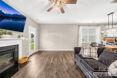 Welcome to this well-kept 2021 Stanley Martin Hazelwood home - photo 9