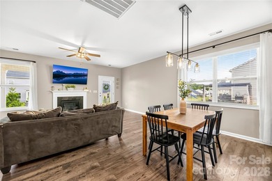Welcome to this well-kept 2021 Stanley Martin Hazelwood home - photo 10