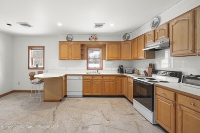 This approximately 2,100-square-foot ranch is sited on ~10 acres - photo 17