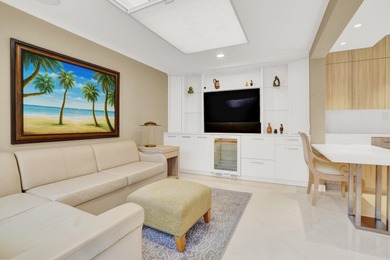 Set within Yacht & Racquet Club of Boca Raton, one of the area's