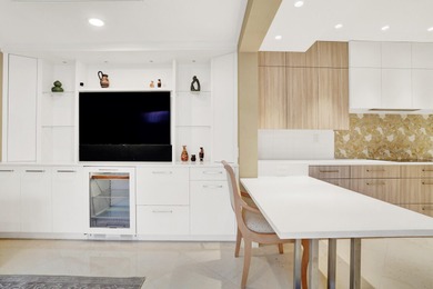 Set within Yacht & Racquet Club of Boca Raton, one of the area's