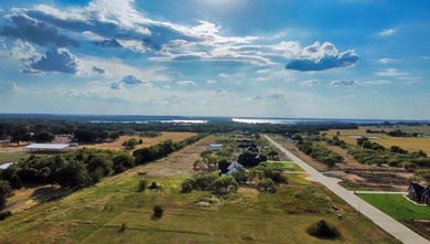Lake Ray Roberts Acreage For Sale in Pilot Point Texas