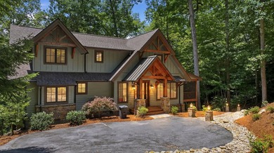 A classic mountain sanctuary nestled within the exclusive Bear - photo 1